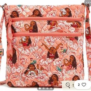 VERA BRADLEY X DISNEY MOANA ADVENTURE TRIPLE ZIP HIPSTER